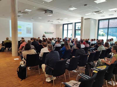 Infoveranstaltung 'Wasserschutz und Pflanzenschutz' im Rahmen der landesweiten Aufgaben § 28 NWG - © Lea Ball Infoveranstaltung 'Wasserschutz und Pflanzenschutz' im Rahmen der landesweiten Aufgaben § 28 NWG